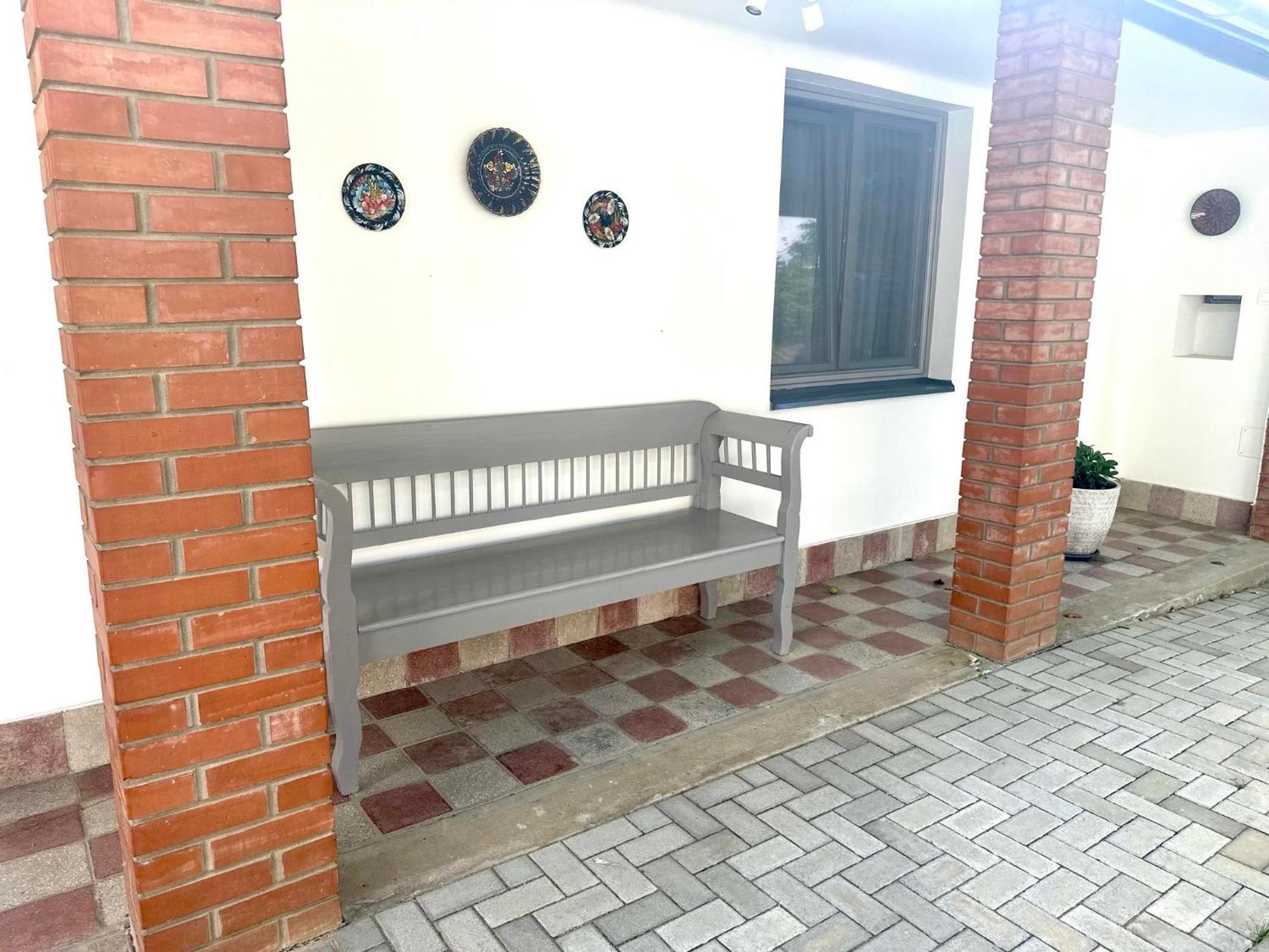 Tuenderkert Apartman Gyula Extérieur photo