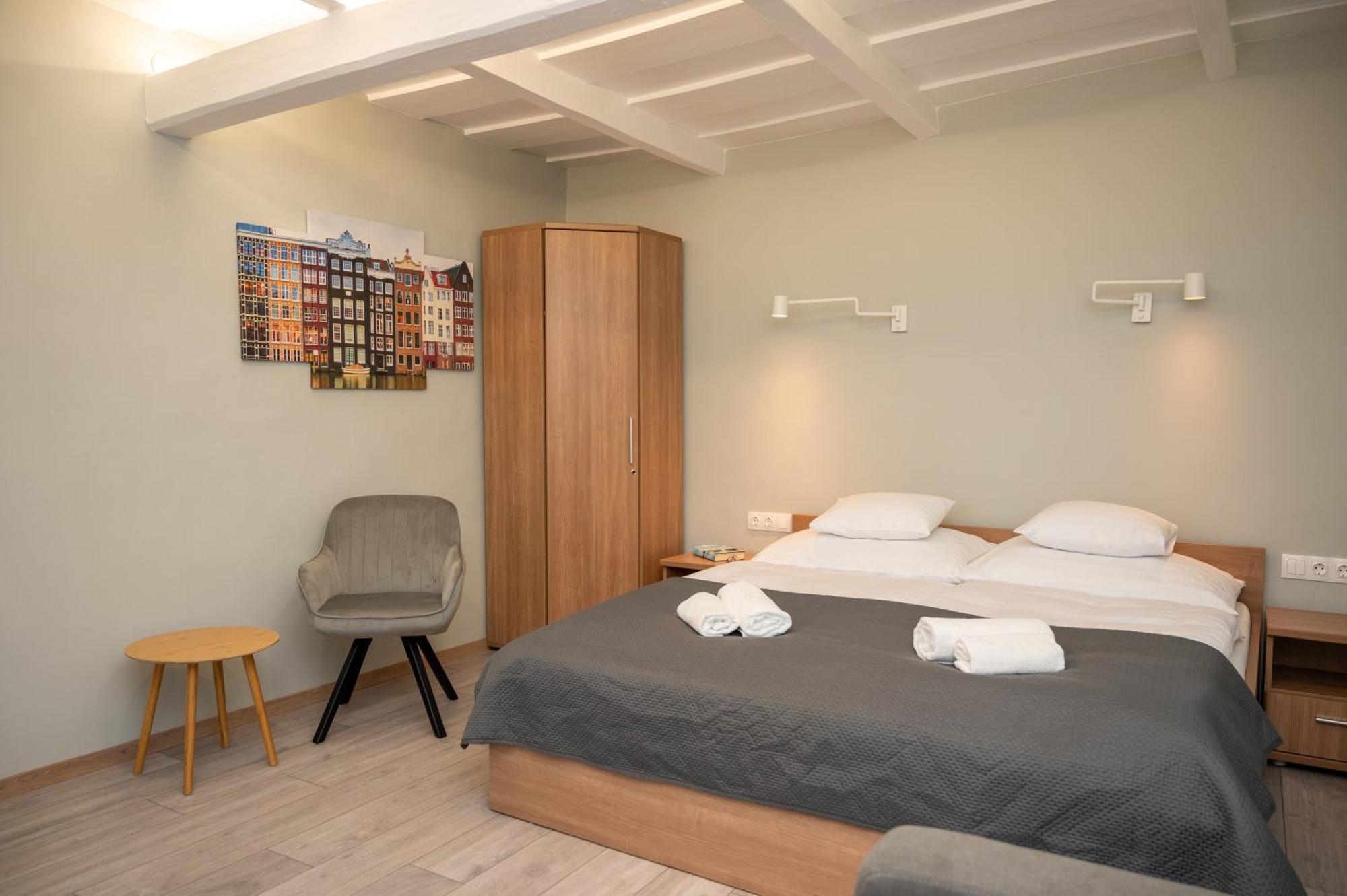 Tuenderkert Apartman Gyula Extérieur photo